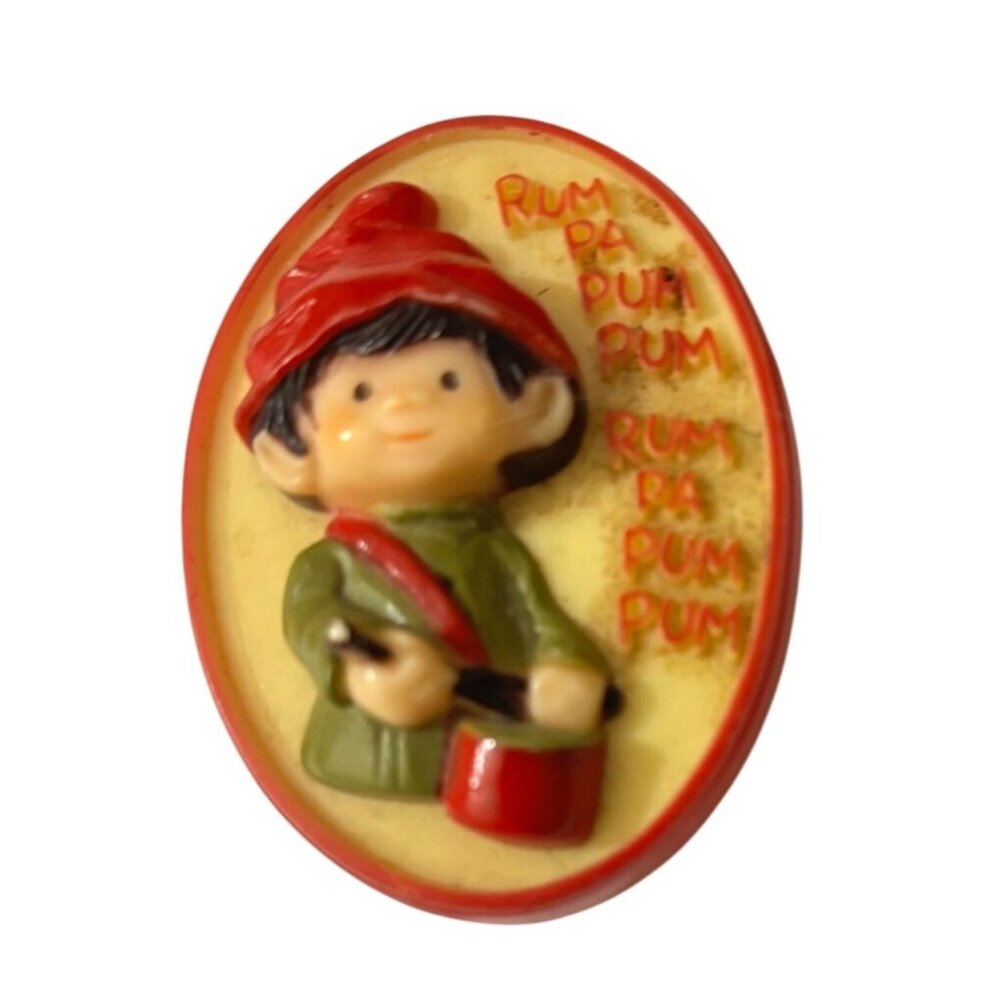 Vintage 1975 Hallmark Christmas Drummer Boy Lapel Pin Oval Design With Rum Pa Pu